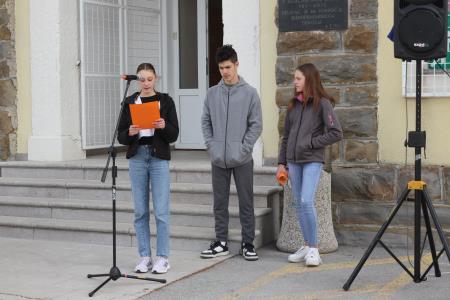 Mladi prvi posredovalci so se predstavili tudi s poezijo